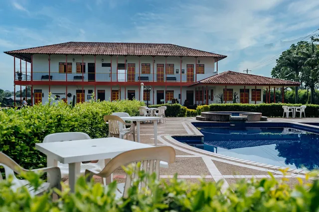 Finca Hotel La Rivera