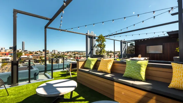 Baxter St Apartments