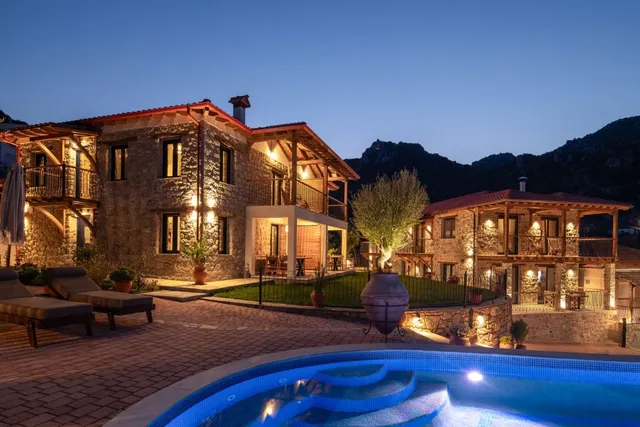 Lithos Villas Apollon