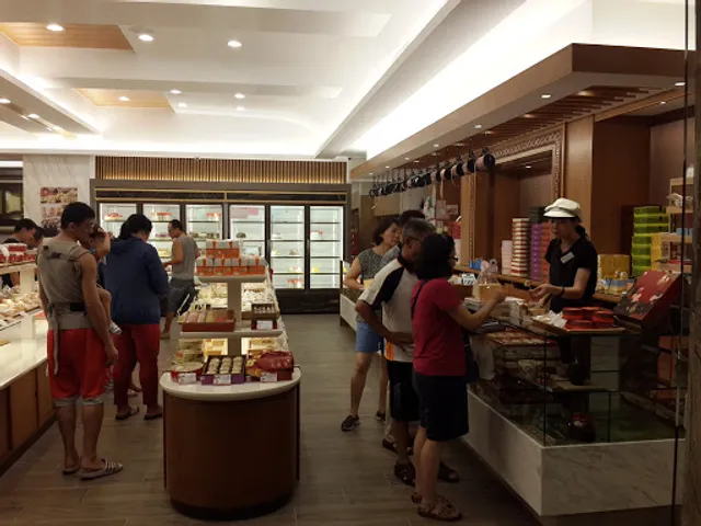 Ricians Fengyuan Zhongxiao Store