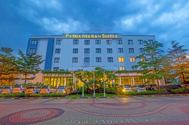 Padjadjaran Suite Resort & Convention Hotel