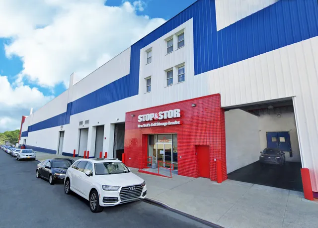 Stop and Stor Bay Ridge / Sunset Park