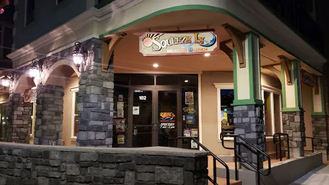 Squeeze In Breakfast & Lunch