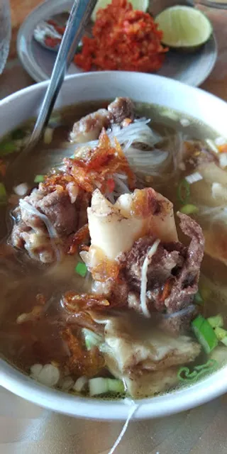 Kikil Dan Nasi Kuning Daging Dapur Anisa