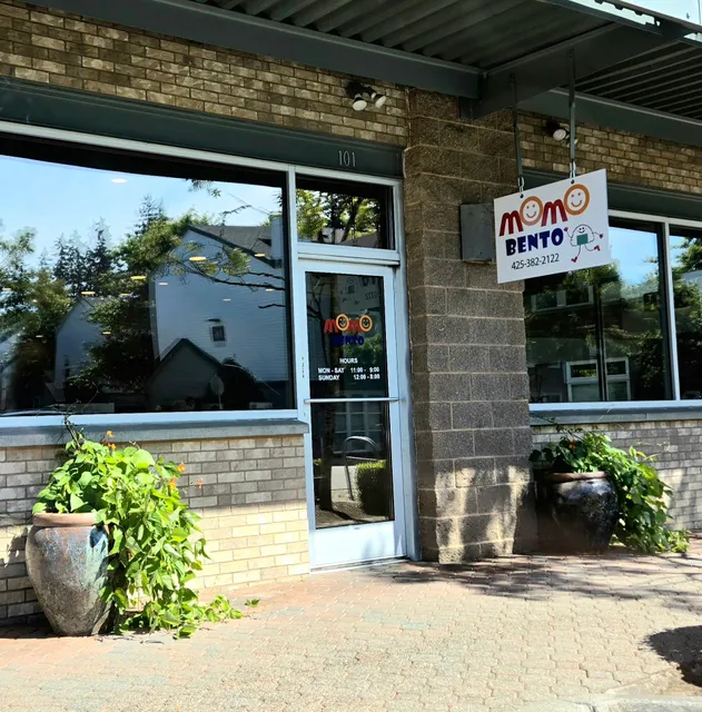 Momo Bento
