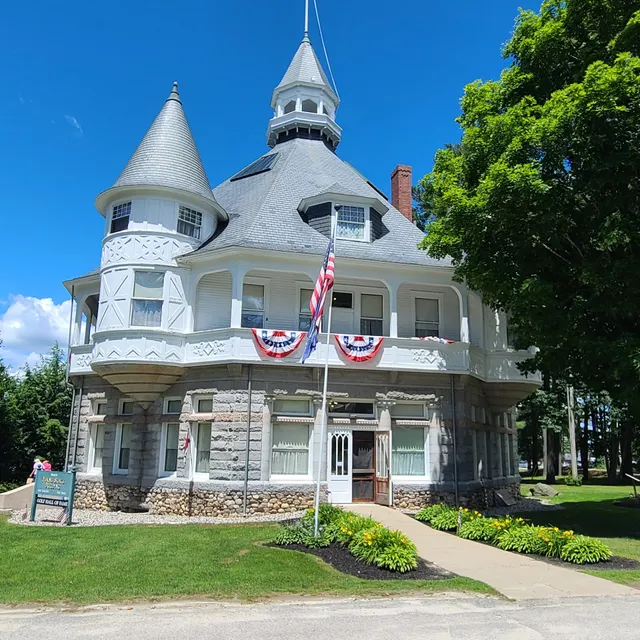 The Presidential Inn at Poland Spring Resort