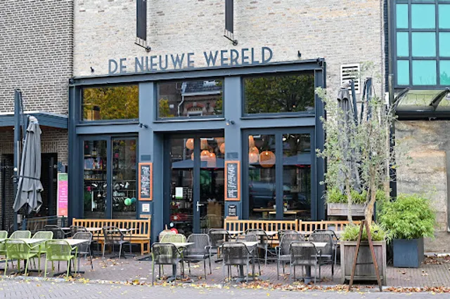 Eet- & Drinkcafé De Nieuwe Wereld