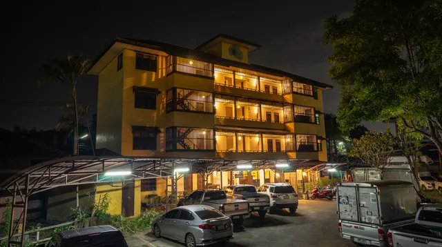 Trithana Boutique House