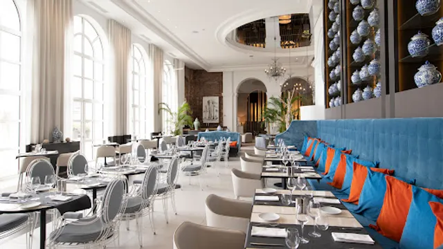 LA GALERIE RESTAURANT & BAR