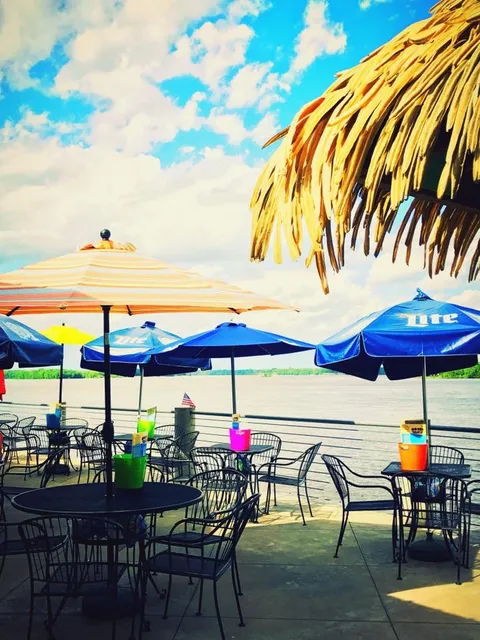 Go Fish Marina Bar & Grill