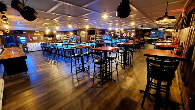 SideStreet Bar & Grill