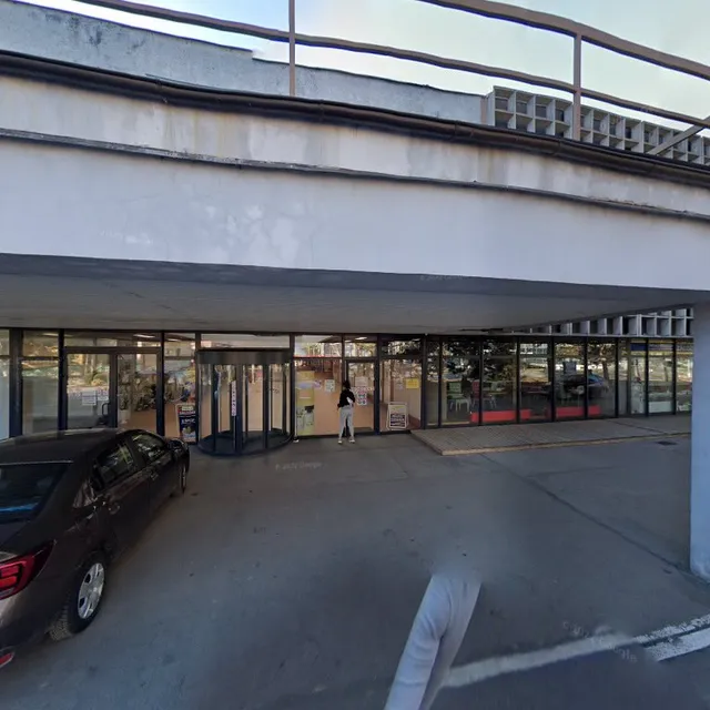 Námestie Svetozára Hurbana Vajanského 3