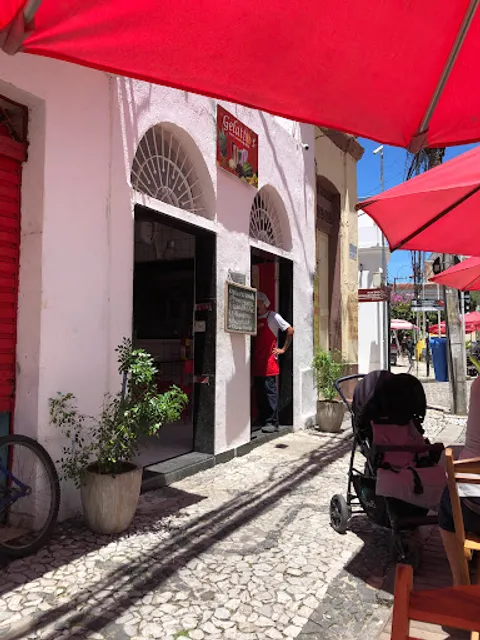 Gelattos sucos e lanches