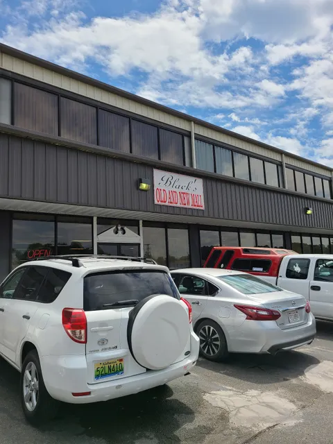 Black's Old & New Mall LLC