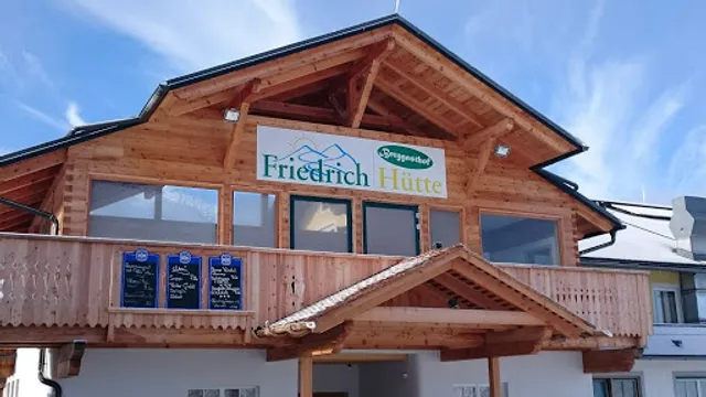 Filzwieser's Berggasthaus Friedrichhütte bis zu Beginn des Liftbetriebes geschlossen