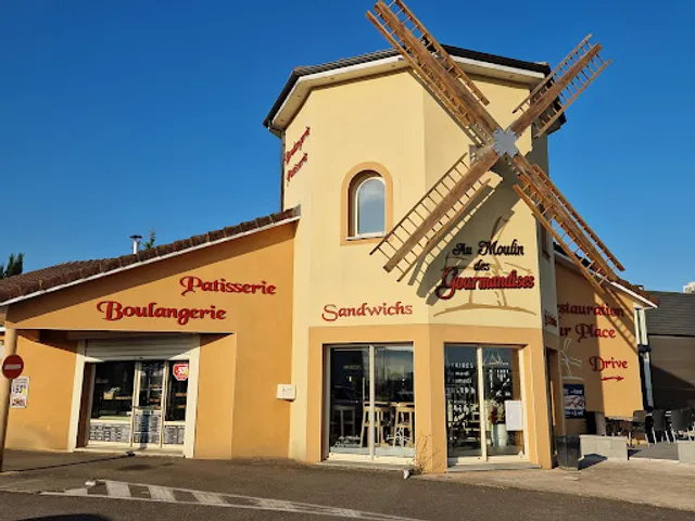 Pâtisserie - Boulangerie - Sandwichs - Saladerie - Restaurant -Terrasse- Drive "Au moulin des Gourmandises"