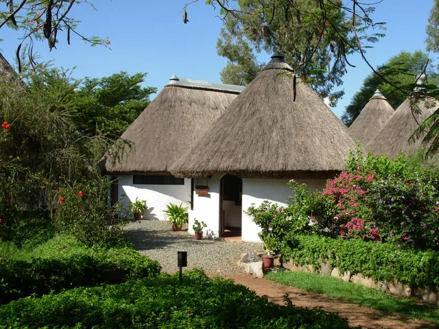 Speke Bay lodge