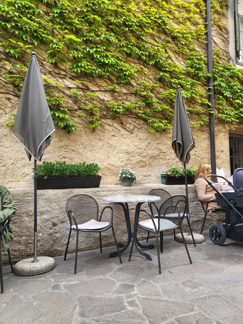 VICOLO Café Aperitivo Vino