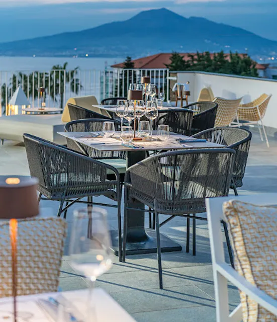 Mima Restaurant & Sky Bar Vesù