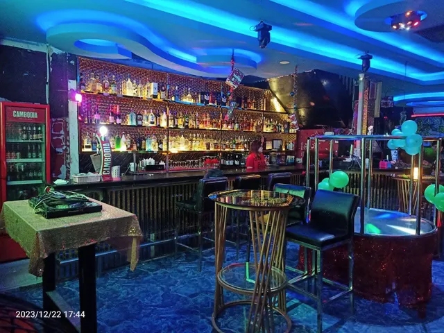 OSTEX Bar 136 Phnom Penh