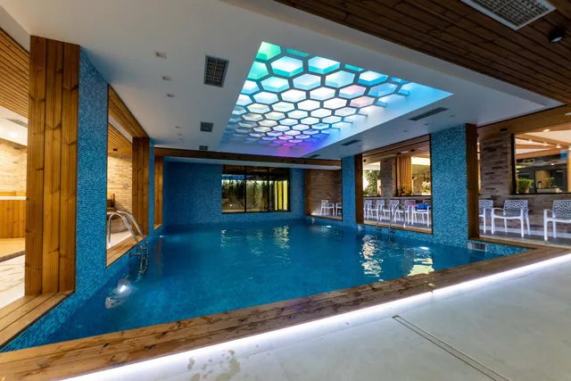 103 Degrees - Hotel & Spa