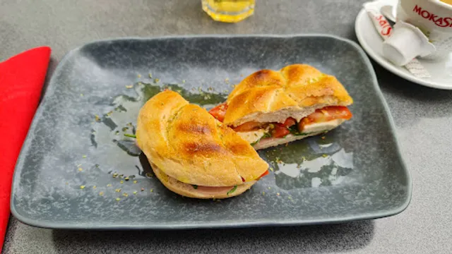 Cafe Milano - Coffee Bar Bistro Pasta Tyrol