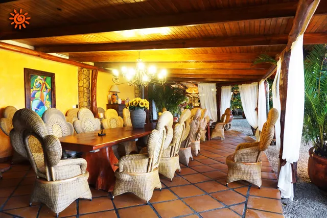 Hotel, Restaurante y Pizzería Locanda