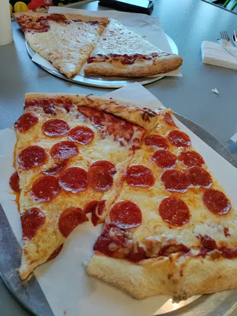 Napoli Pizzeria (W. Lake mead/Jones)