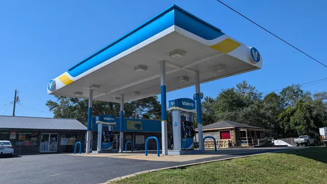 Hudson's Pro Bass - Rod & Reel Specialties