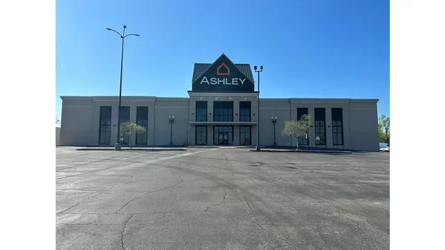 Ashley Store
