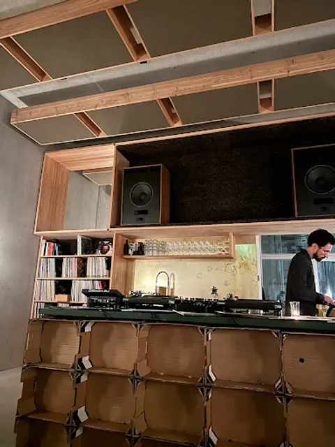 migas, a listening bar