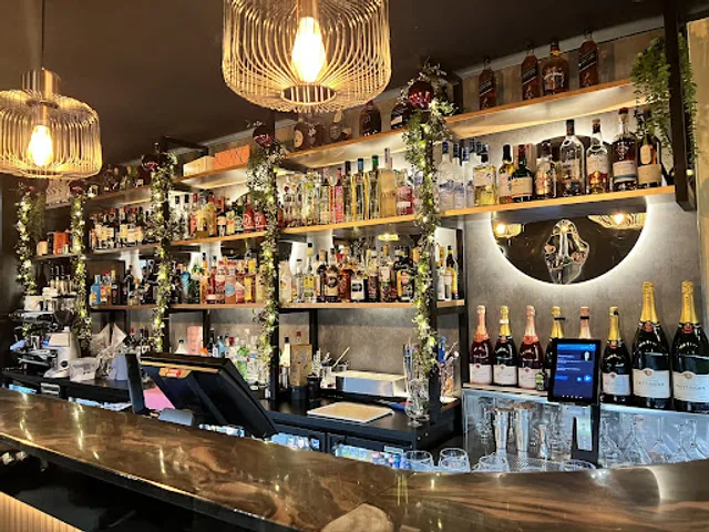 Whyteleafe Grill & Bar, Caterham