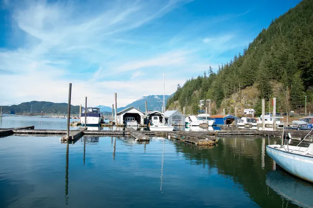 Harrison Hot Springs Marina