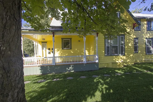 Maple Leaf Manor Furnished Apartments