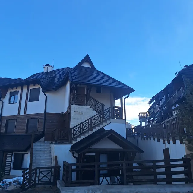 Jelena Anžujska Ekološko naselje