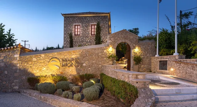 Mare Monte Luxury Suites