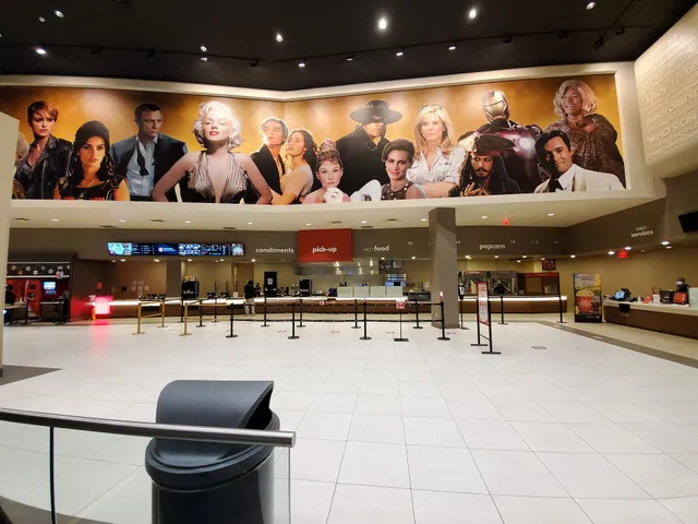 AMC South Bay Center 12