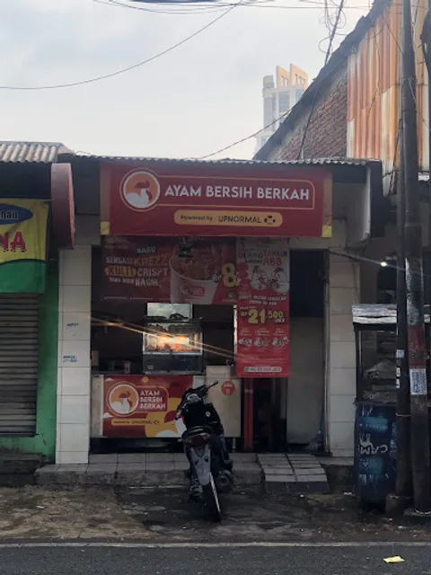 Ayam Bersih Berkah, Tubagus Ismail