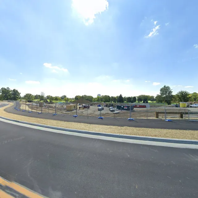 Clubhouse Bar & Grill