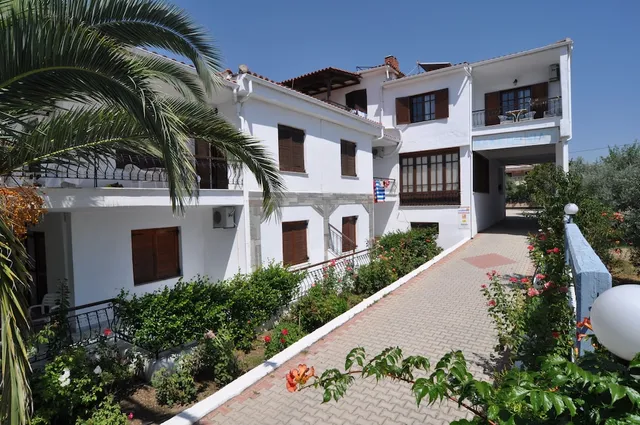 Makedonia Apartments