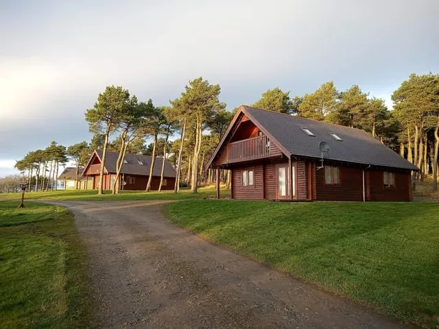 Hill Of Maunderlea Lodges