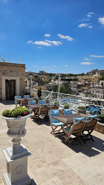 No.10 Restaurant Lounge