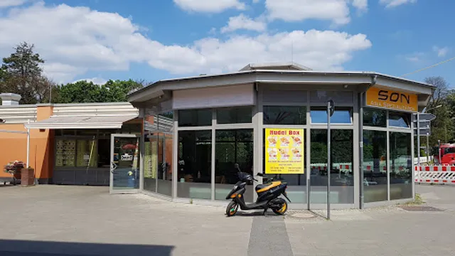 Son Asia Spezialitäten