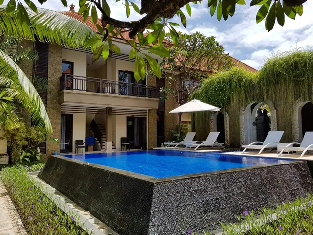 D'Kubu Legian Villa & Guest House