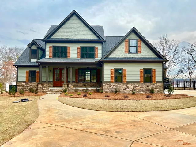 Gayla Cagle - Settin' Roots Realty