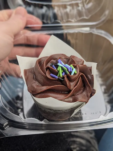 Jarets Stuffed Cupcakes