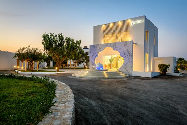 Solimar White Pearl Adults Only