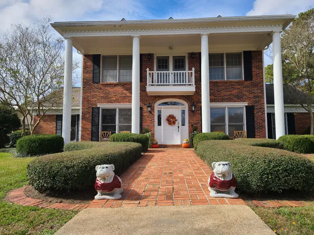 Properties at 4300, LLC