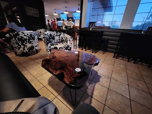 CHEYANNE’S STEAKHOUSE & LOUNGE