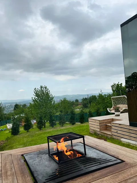 Perspective Mirror House